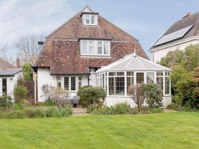 House for sale in Middlecroft, Hampshire