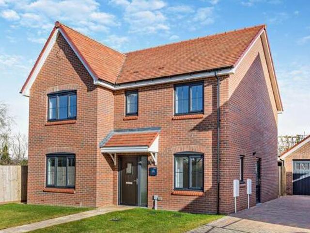 House for sale in Peterborough, Cambridgeshire and Peterborough