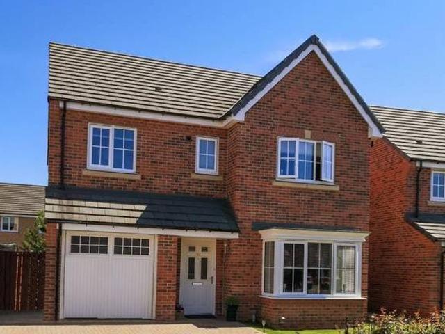 House for sale in Holystone, North Tyneside