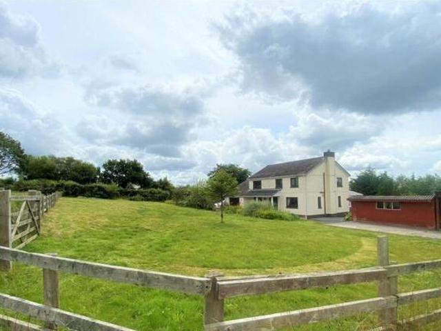 House for sale in Ammanford, Wales