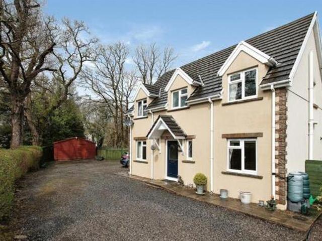 House for sale in Ammanford, Wales
