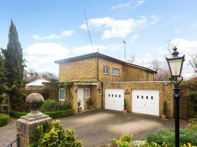 House for sale in Barton Stacey, Hampshire