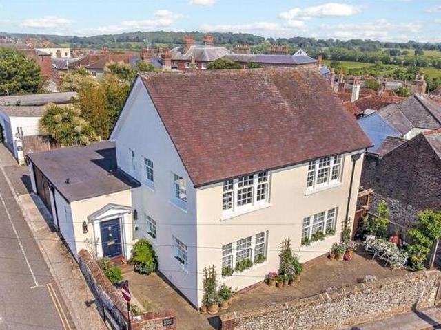 House for sale in Arundel, Clapham