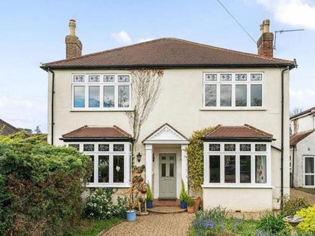House for sale in Ashtead, Mole Valley