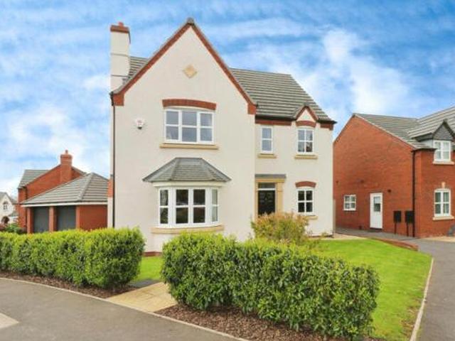 House for sale in Gun Hill, Warwickshire