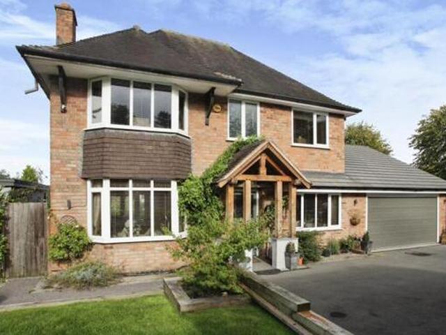 House for sale in Gun Hill, Warwickshire