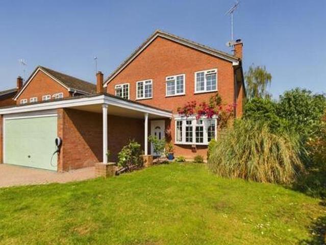 House for sale in Broughton, Aylesbury