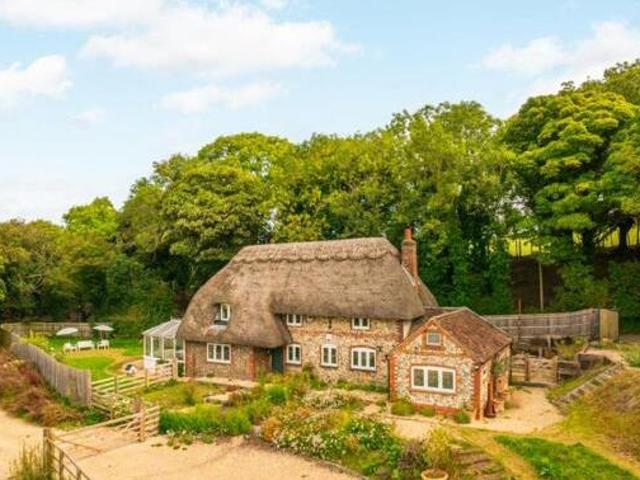 House for sale in Aylesbury, Buckinghamshire