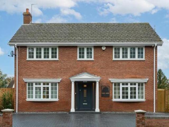 House for sale in King's Walden, Hertfordshire