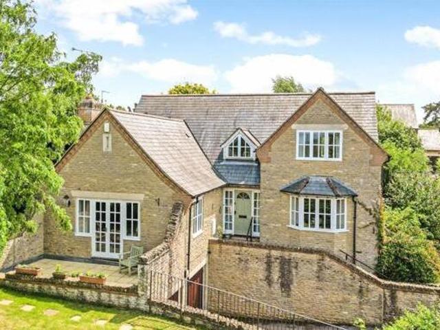 House for sale in Evershot, Oxfordshire