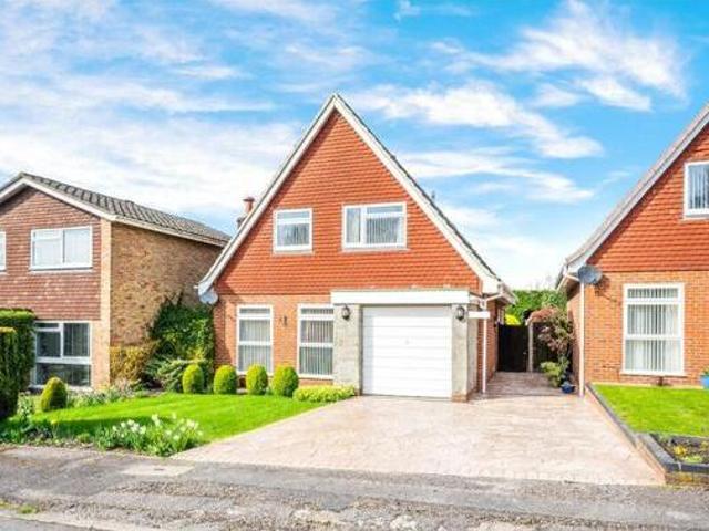 House for sale in Nork, Red Hill
