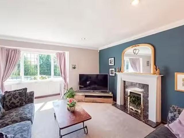 House for sale in Devonside