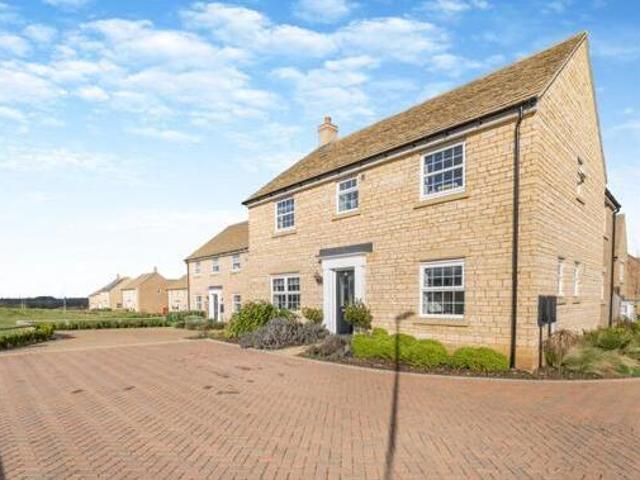 House for sale in Hampton Green, Cambridgeshire