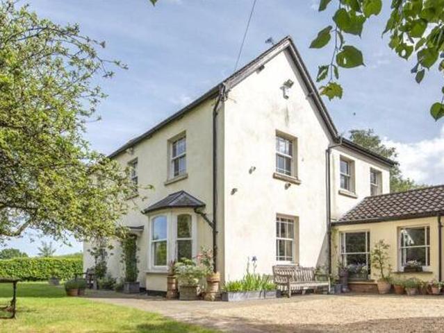 House for sale in Potters Bar, Hertsmere