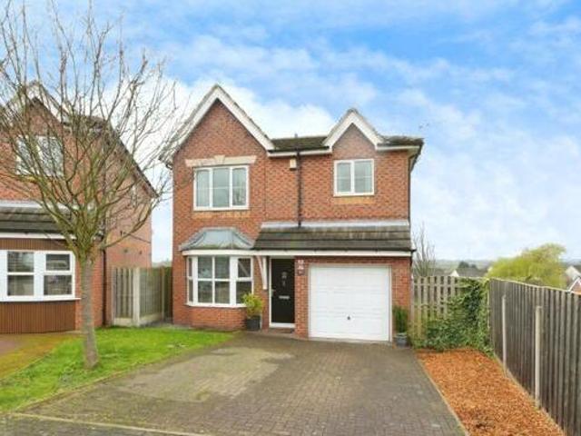 House for sale in Royston, South Yorkshire
