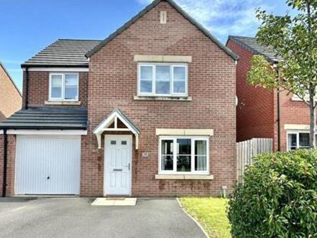 House for sale in Pogmoor, South Yorkshire