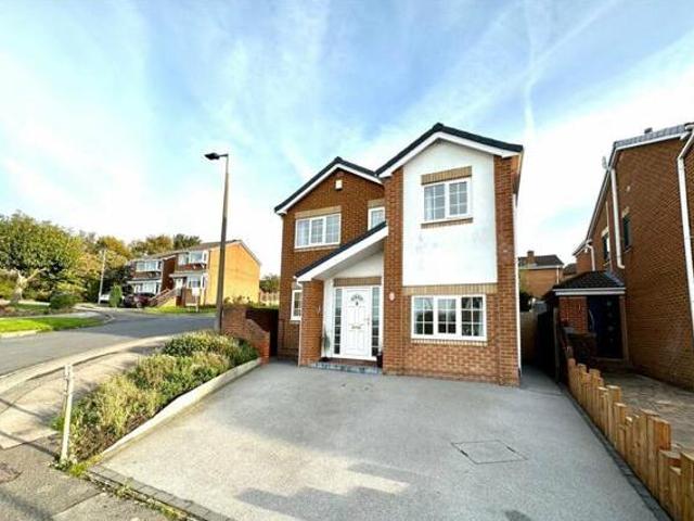 House for sale in Pogmoor, South Yorkshire