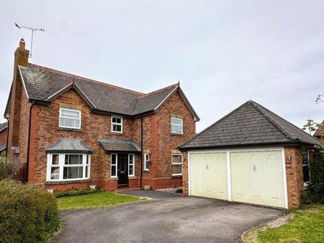House for sale in Barnwood, Gloucester