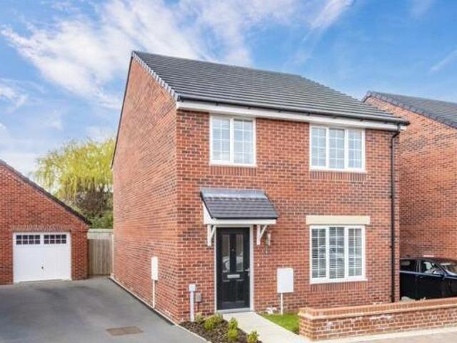 House for sale in Ise Lodge, Kettering