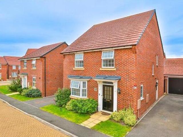 House for sale in Ise Lodge, Kettering