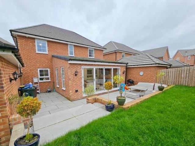 House for sale in Barugh Green, South Yorkshire
