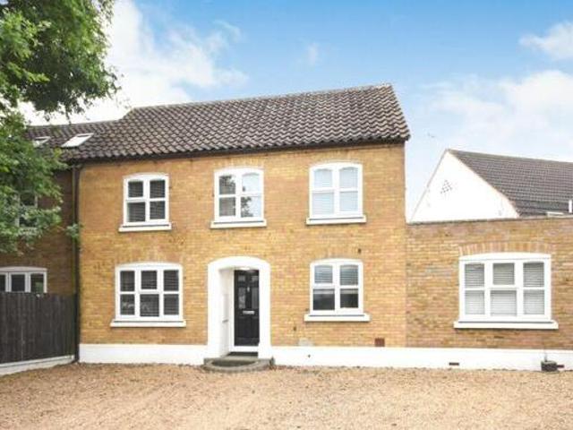 House for sale in Noak Hill, Noak Bridge