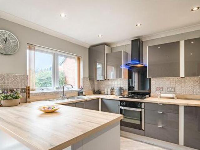 House for sale in Noak Bridge, Essex