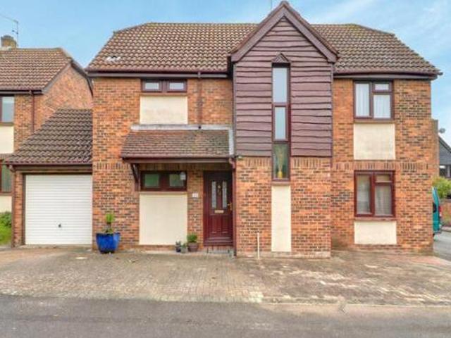 House for sale in Lychpit, Basingstoke and Deane