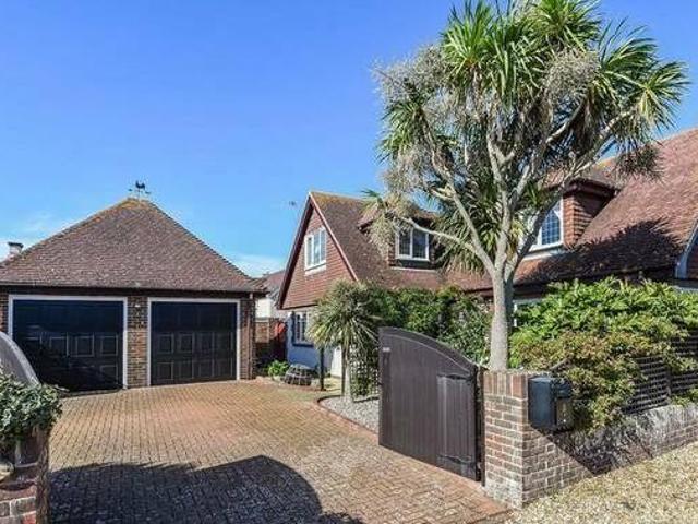 House for rent in West Sussex
