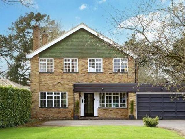 House for sale in Holtspur, Knotty Green