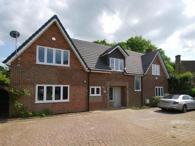 House for sale in Beaconsfield Old Town, Beaconsfield