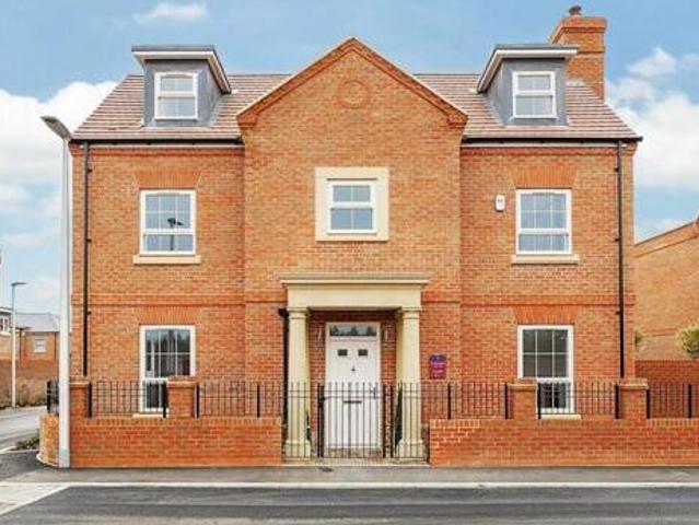 House for sale in Beaconsfield, Penn Bottom