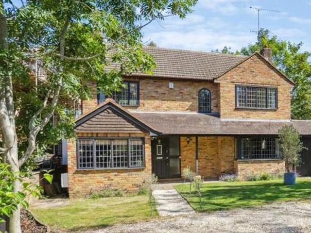 House for sale in Beaconsfield, Penn Bottom