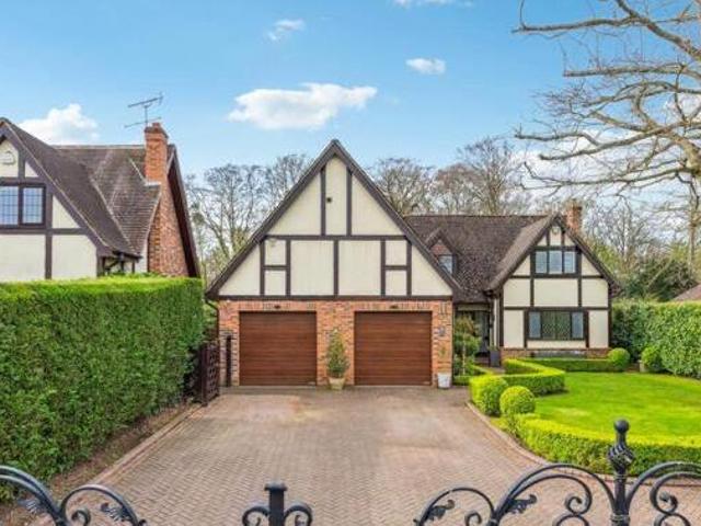 House for sale in Beaconsfield, Forty Green
