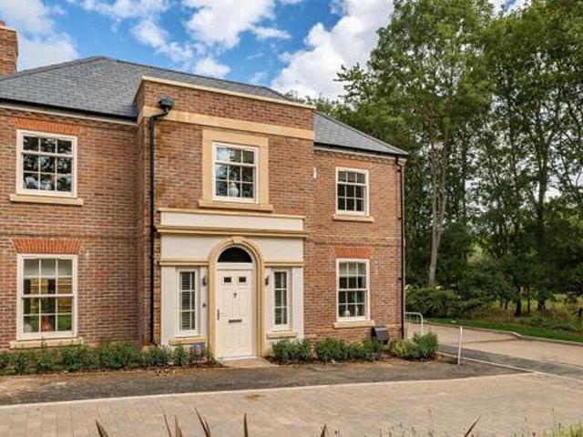 House for sale in Wilton Park, Beaconsfield