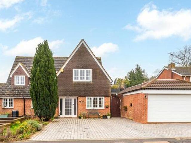 House for sale in Beaconsfield, Penn Bottom
