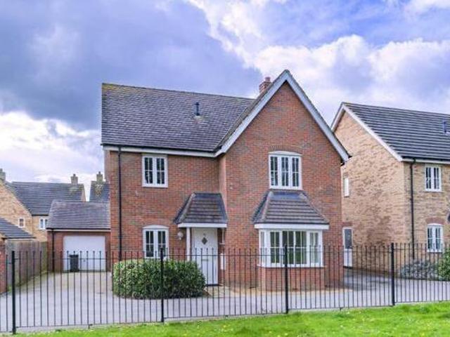 House for sale in Bedford