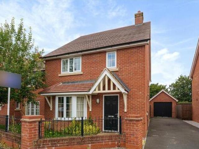 House for sale in Bedford