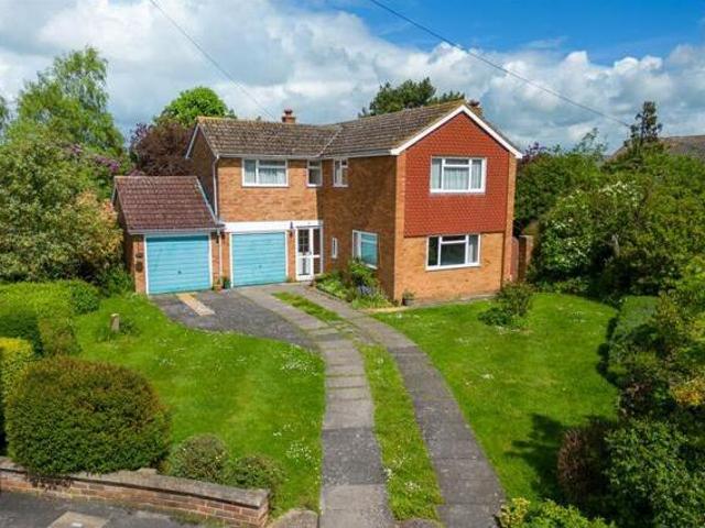 House for sale in Bedgrove, Aylesbury