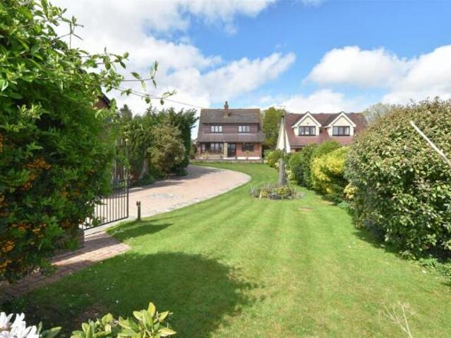 Farm for sale in Doddinghurst, Brentwood