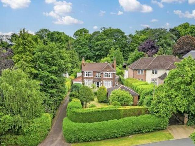 House for sale in Lyons, Greater London