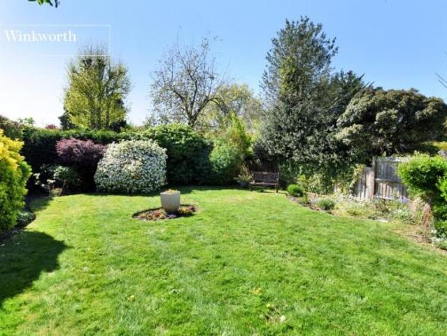 Farm for sale in Cheam, Greater London