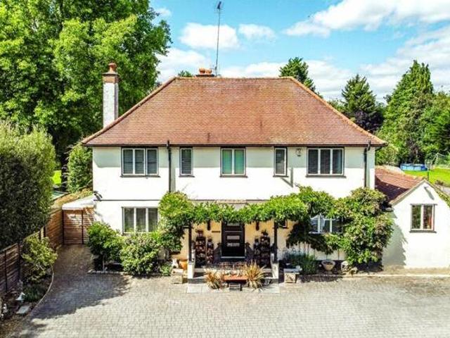 House for sale in Pouchen End, Hertfordshire