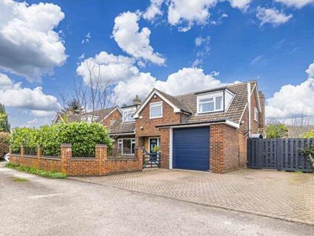 House for sale in Pouchen End, Hertfordshire