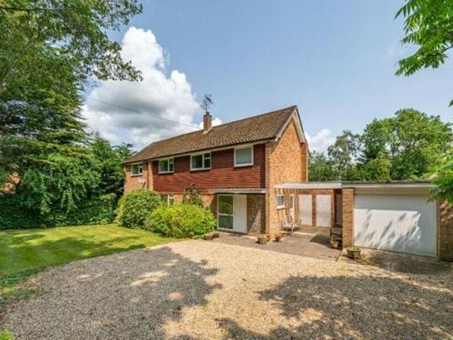 House for sale in Pouchen End, Hertfordshire