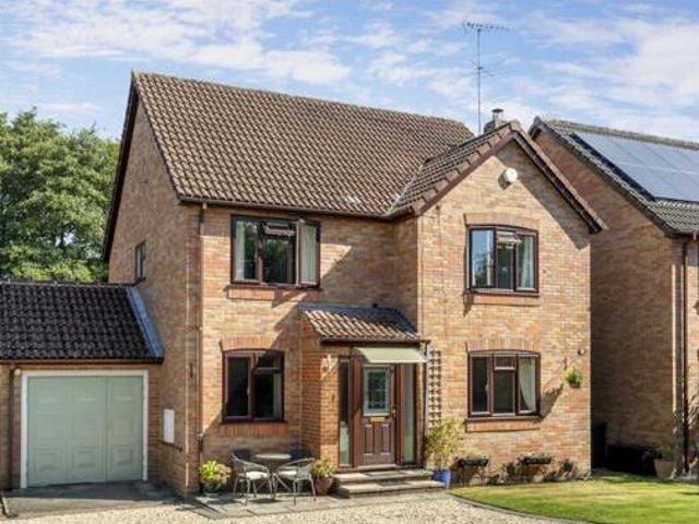 House for sale in Pouchen End, Hertfordshire