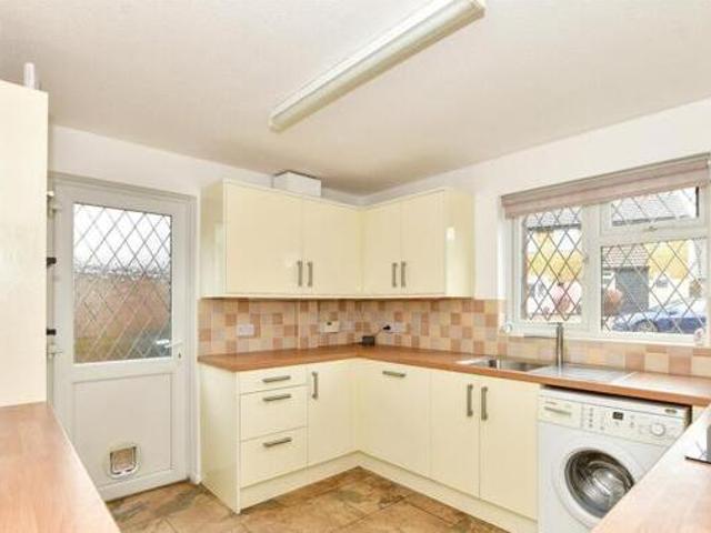 House for sale in Queens Park, Basildon