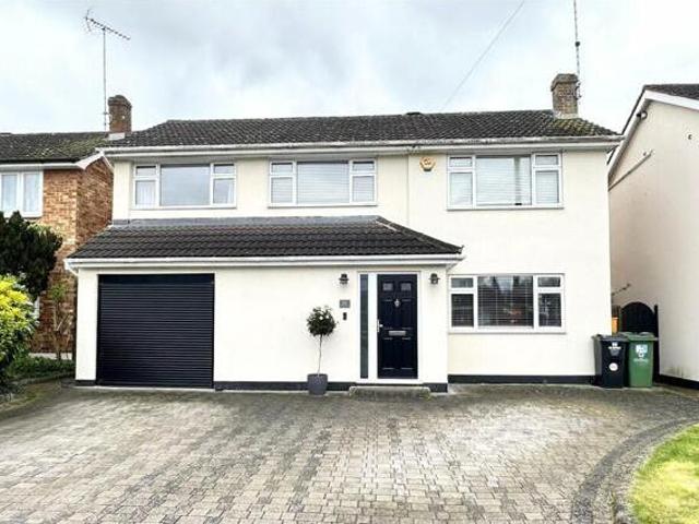 House for sale in Queens Park, Basildon