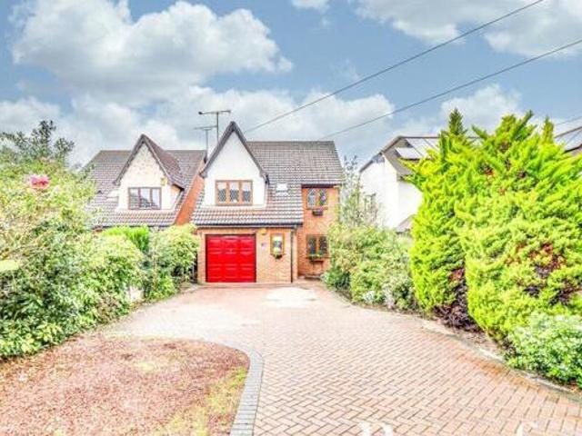 House for sale in Queens Park, Basildon