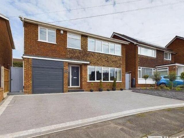 House for sale in Sunnymede, Basildon